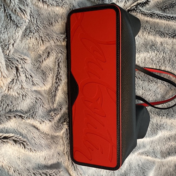 SOLD* Authentic Louboutin bag - Picture 4 of 11